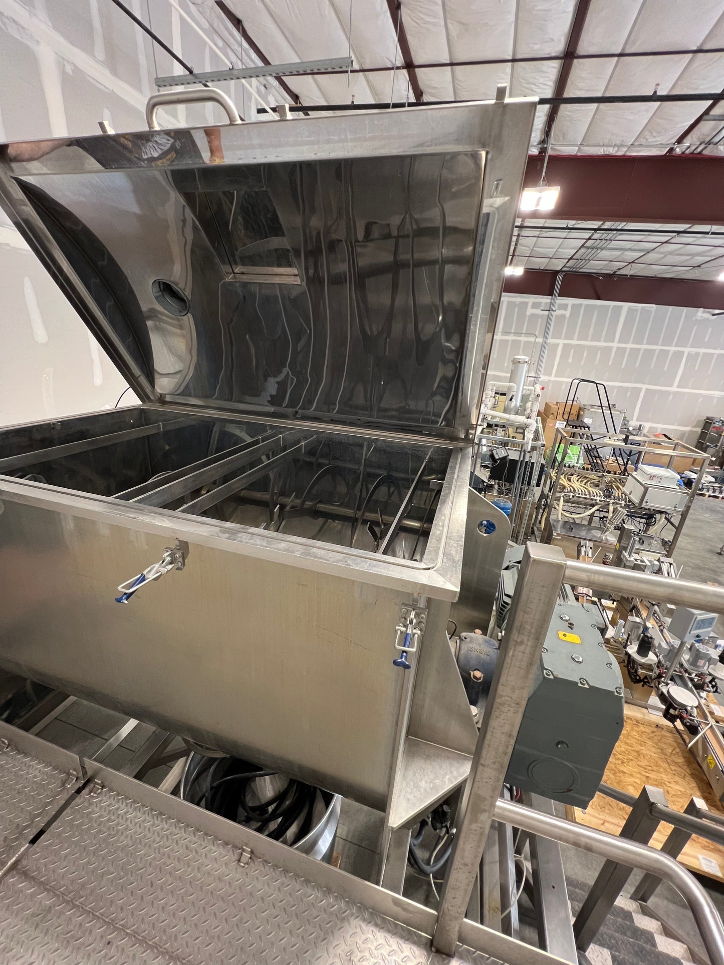 40 Cubic Foot Stainless Steel Powder Ribbon Blender with Platform, Stairs - refurbished